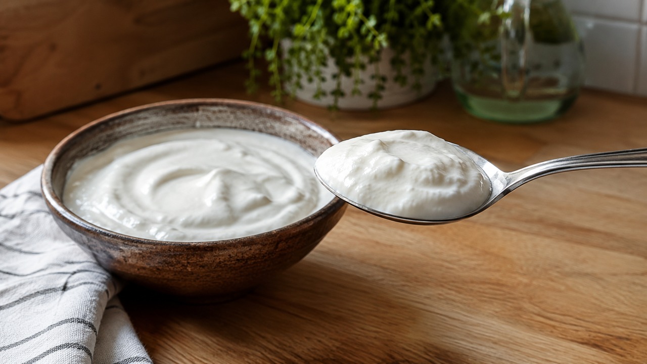 1 Yemek Kaşığı Yoğurt Kaç Gram?