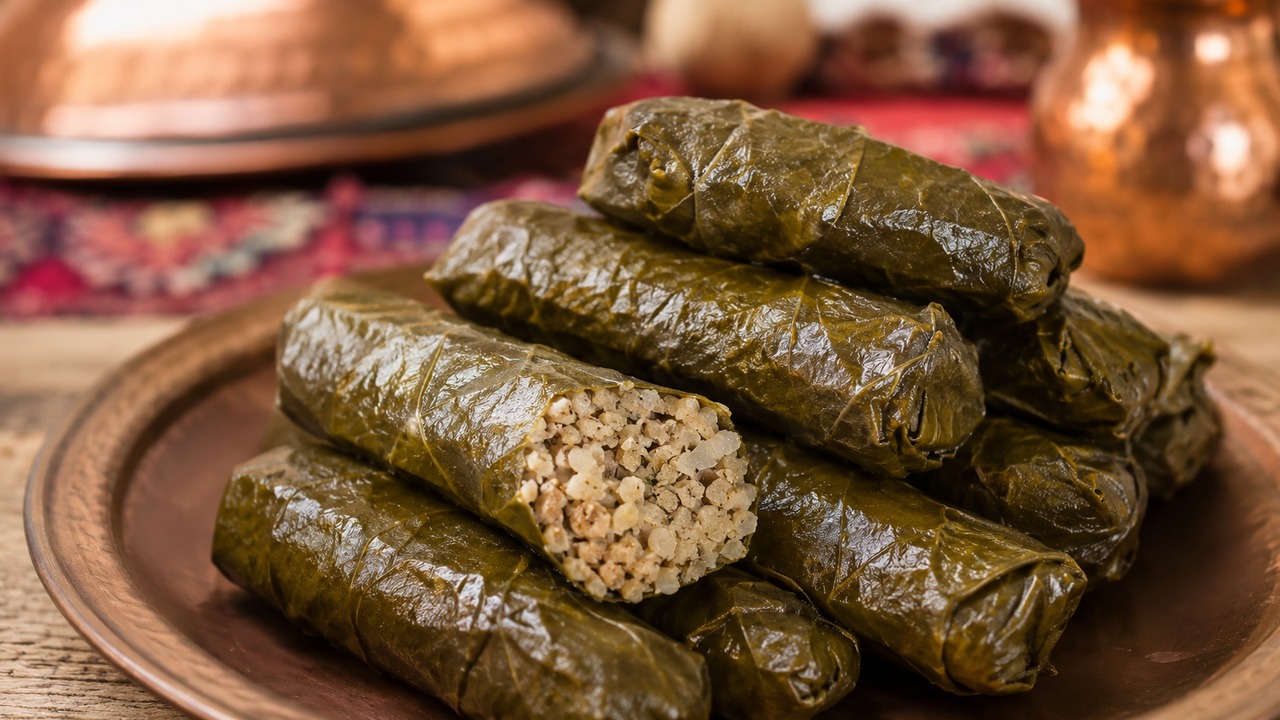 Sarma Neden Sert Olur?