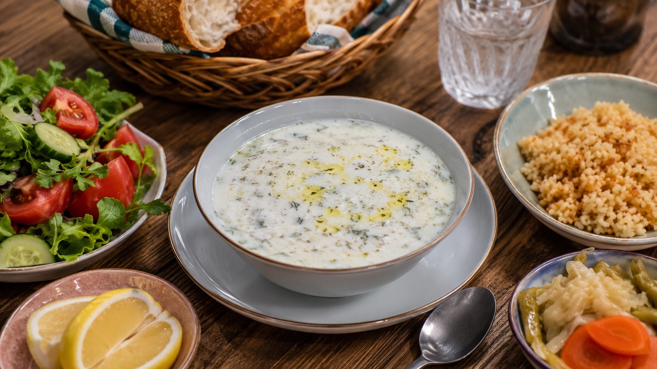 Yayla Çorbasının Yanına Ne Gider?